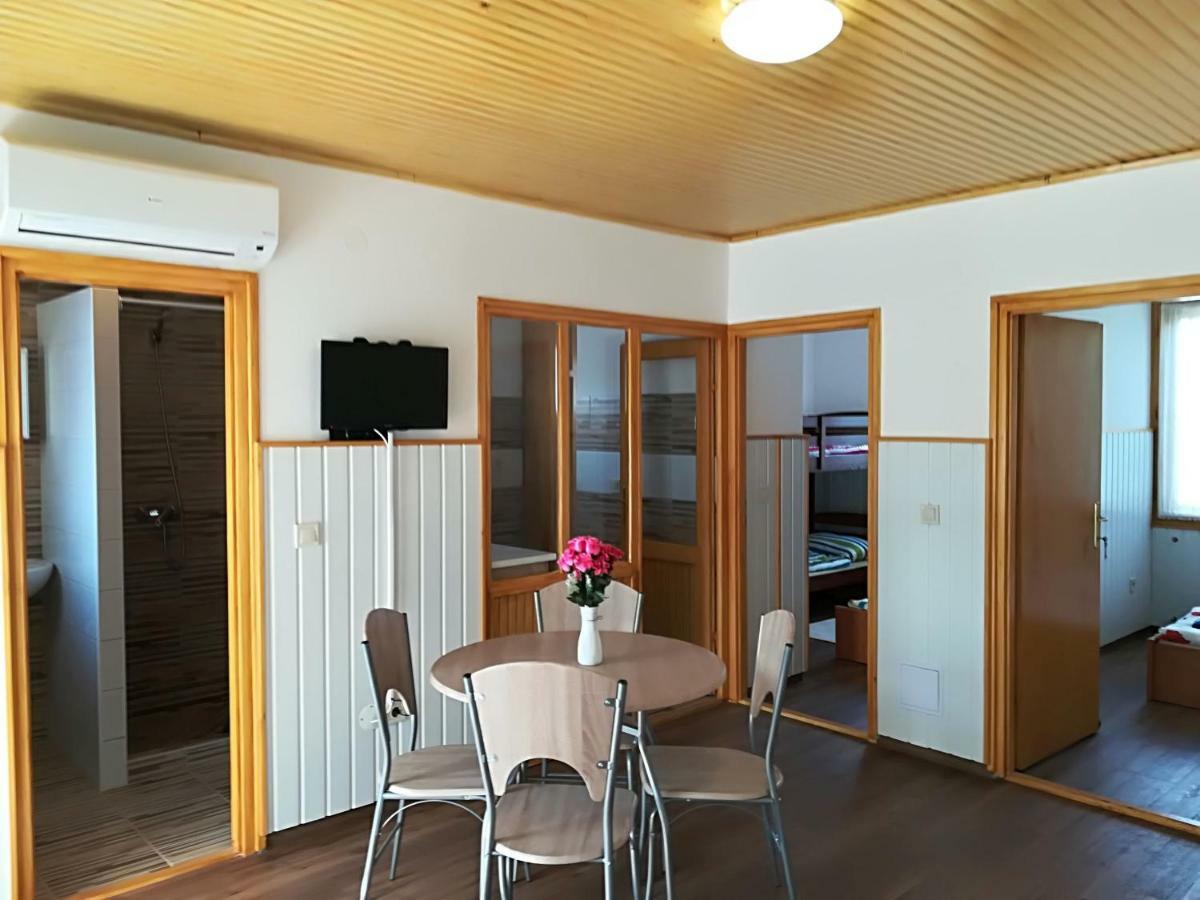 Hovirag Apartman 2 Hajduszoboszlo Ngoại thất bức ảnh